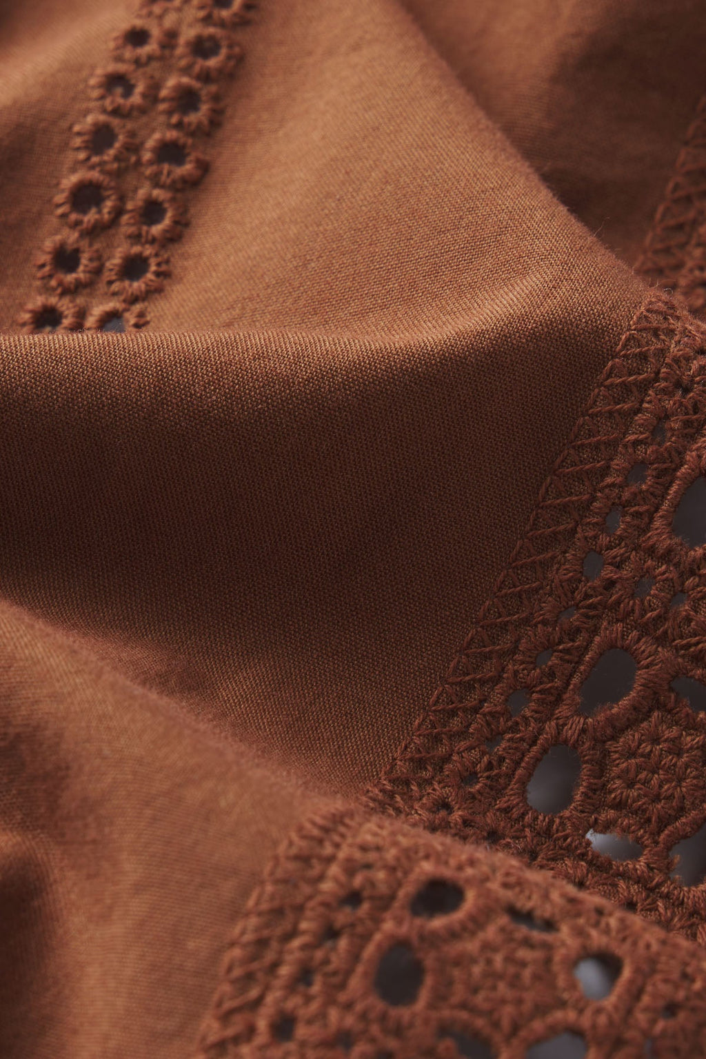 Cafe Shorts Set in Cinnamon Eyelet